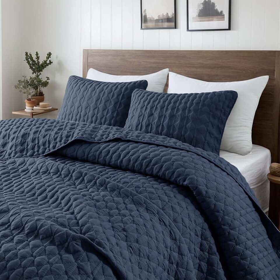 WDCOZY Steppdecken-Set für großes Doppelbett (King Size) mit Kissenbezügen, leicht, weich, Tagesdecke, dünne Steppdecke, Bettdecke, für alle Jahreszeiten, 3-teilig, Marineblau, 264,2 x 228,6 cm