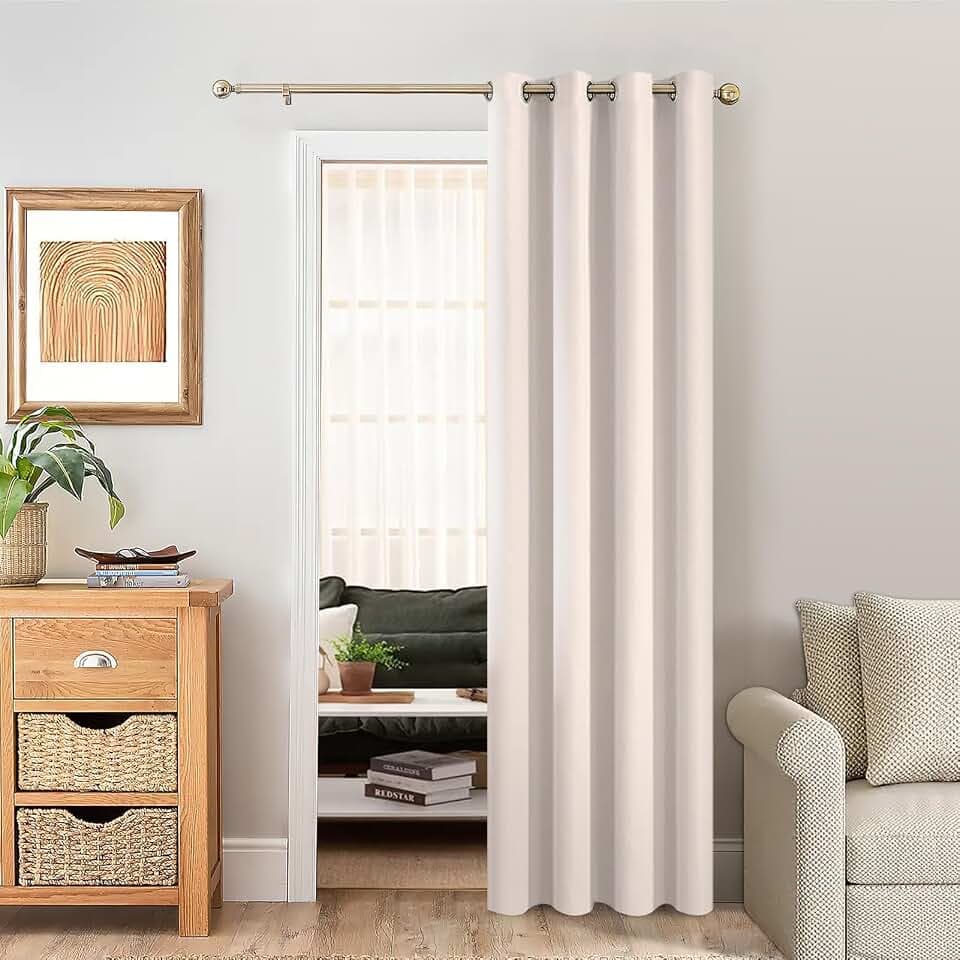 MRTREES Gardinen Blickdicht Beige mit Ösen, Abdunkelnde Vorhänge 250 cm Lang 140 cm Breit, 1 Stück, Thermo Vorhang Kälteschutz für Tür Wohnzimmer Kinderzimmer, Blackout Curtain