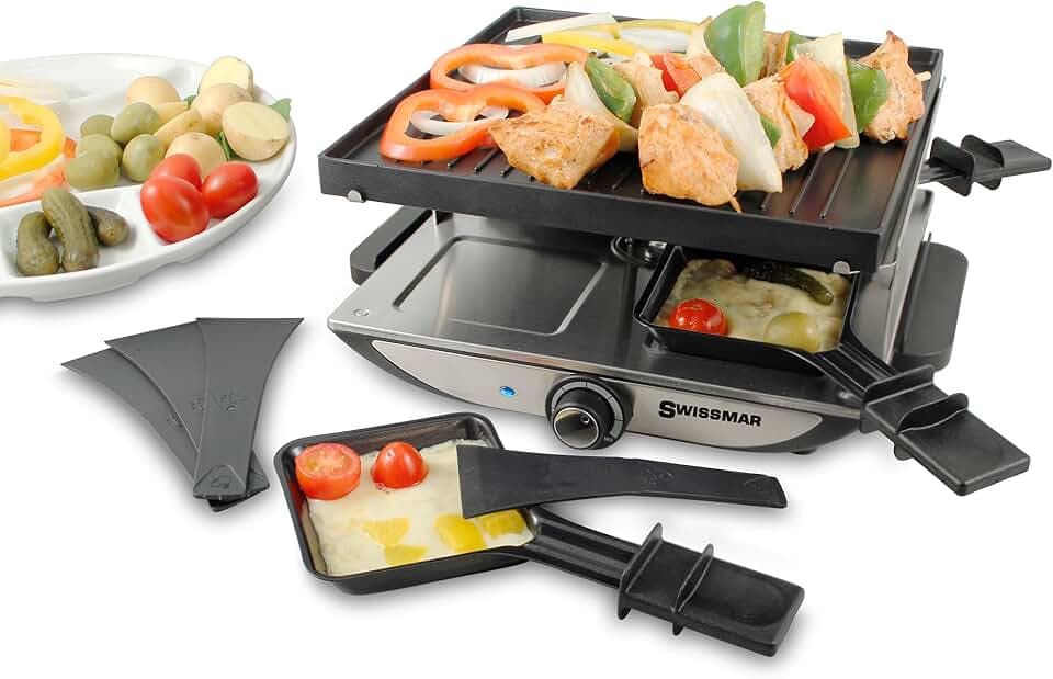 Swissmar Geneva Raclette 4 Personen, Raclette Grill mit Pfännchen und Schiebern, Mini Raclette-Grill mit antihaftbeschichteter Grillplatte und 4 Raclette Pfännchen, 800W