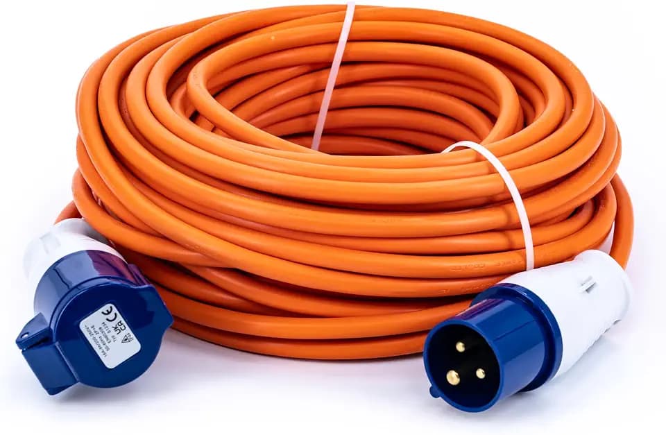 Status 25 m robustes Verlängerungskabel, 2,5 mm Kern, 16 A/230 V, IP44 wetterfest, ideal für Camping, Wohnwagen, Wohnmobile und Baustellen (25M16A2.51PK4)