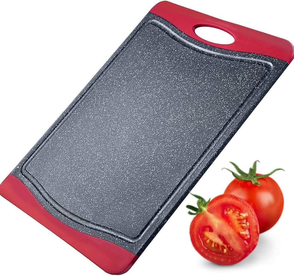 Westmark Schneidbrett, mit Saftrille, rutschfest und klingenschonend, Schneidfläche: 29 x 20 cm, Granitoptik, Kunststoff, Anthrazit/Rot, 6215224G