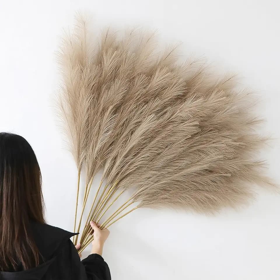 YiYa 12 Stück Pampasgras Kunstblumen Deko 113CM Trockenblumen Groß Pampasgras Groß Braun Flauschiges Deko für Boho für Wohnzimmer Hochzeit Schlafzimmer