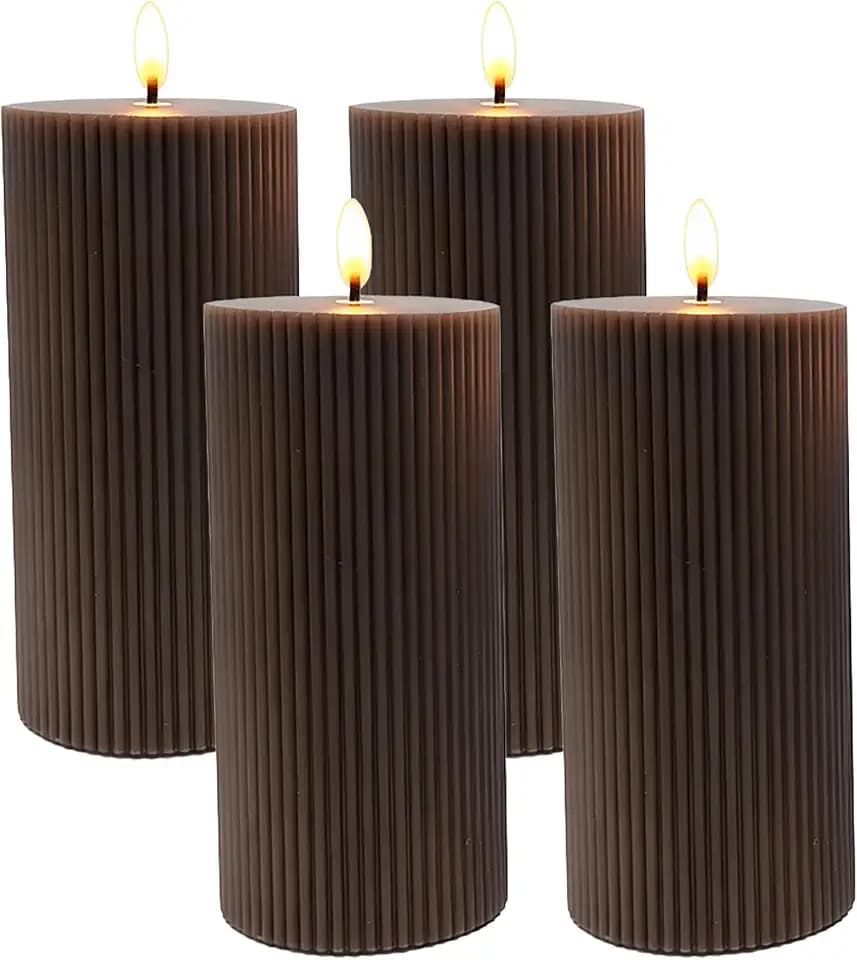 Relaxdays LED Kerzen, 4er Set, HxD: 18 x 7,5 cm, flackernde Flamme, Echtwachs, Rillen, flammenlose Blockkerzen, Farbwahl