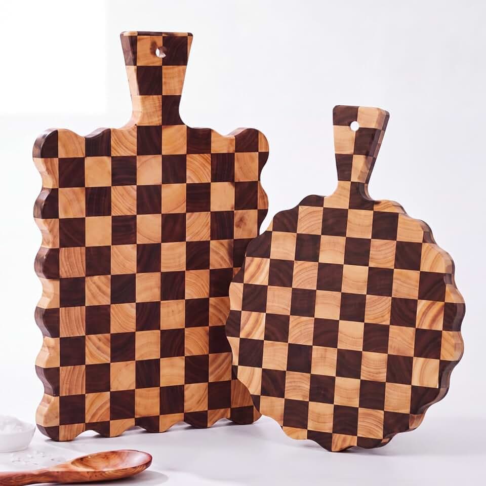 2 Pcs Scalloped Checkered Wood Cutting Board with Handle for Kitchen