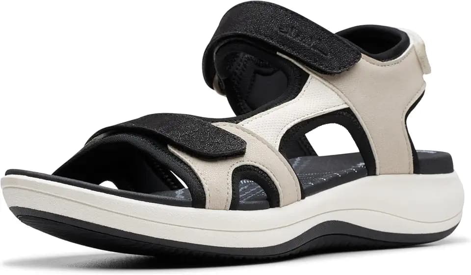 Clarks Women's Mira Bay Flat Sandal