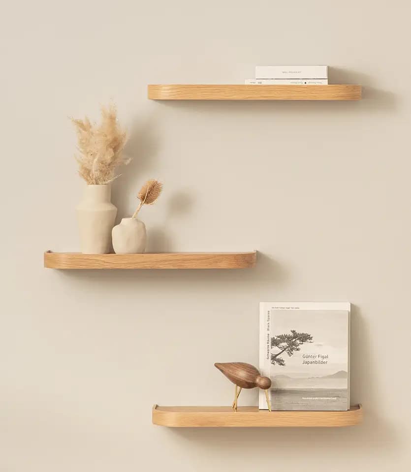 Kazai. Wandregal-Set 'Toke' | 3 Hängeregale in Echtholz-Veneer | Schwebendes Holzregal als Wanddeko und Ablage für Bad, Wohnzimmer, Küche, Schlafzimmer und mehr | Eiche