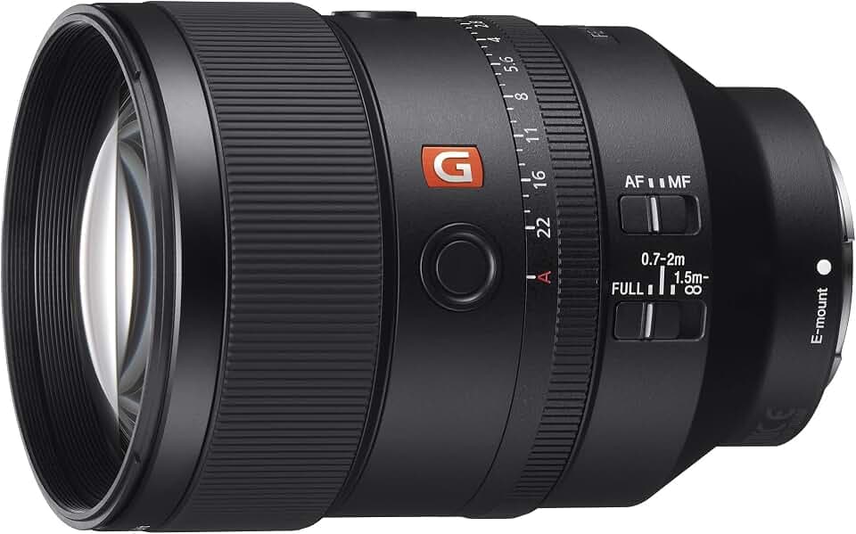 Sony SEL135F18GM – 135mm F1.8 G Master Tele-Festbrennweite für Vollformat & APS-C (lichtstark, Premiumklasse, E-Mount, ideal für Porträts & Events, kompatibel mit A7-Serie, ZV-E10, A6400, A6700)