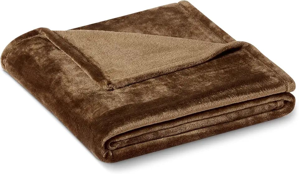 Amazon Basics Soft Fleece Throw Blanket, Very Cozy Blanket for Couch & Sofa, Warm, 50 x 60 Inches, Brown