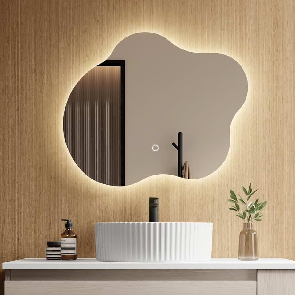 EMKE Asymmetrischer Badspiegel mit Beleuchtung 60 x 50 cm | LED Badezimmerspiegel Wandspiegel mit Anti-Beschlag | Dimmbar, 3 Lichtfarben, Touch-Sensor & 3h Abschaltautomatik