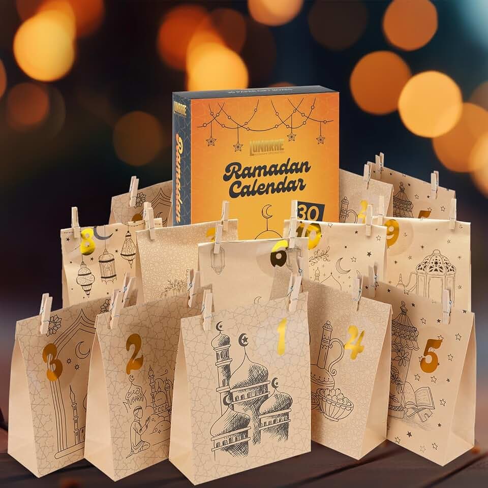 Lunarae Ramadan Geschenktüten Set I 30 Stück Kraftpapier Tüten mit orientalischen Designs I Ideal für Ramadan Kalender & Dekoration I 21,5x16 cm mit Klammern I Wiederverwendbar & Umweltfreundlich