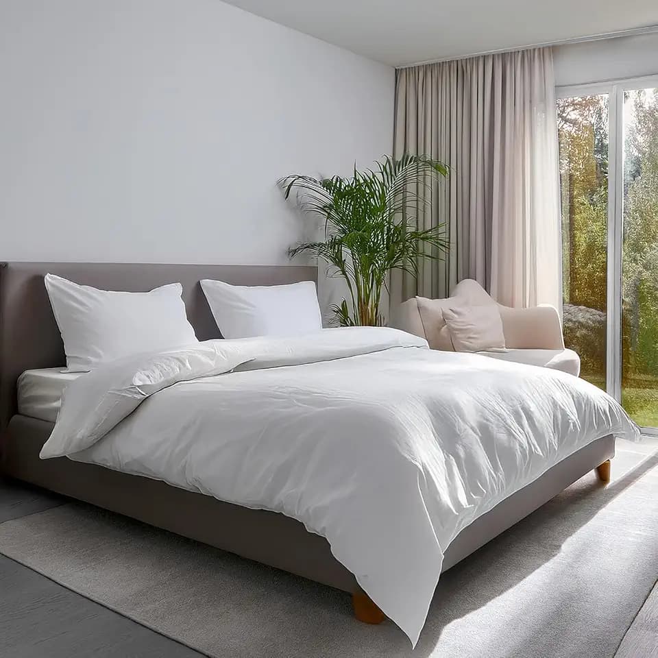 Bettwäsche-Set für Doppelbett, gebürstetes Polyester aus Mikrofaser, weiß, Bettbezug für Doppelbett + 2 Kissenbezüge 50 x 80 cm – weich, strapazierfähig und pflegeleicht