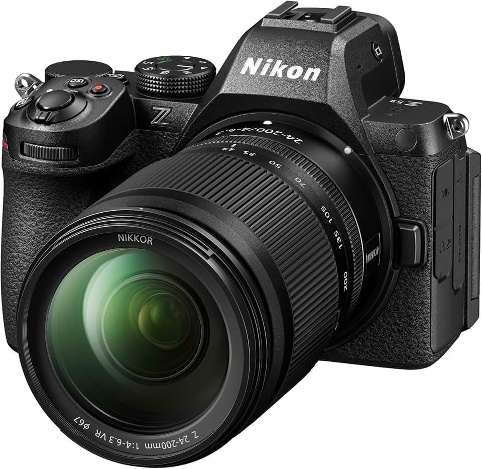 Nikon Z5II Kit Z 24-200 mm 1:4-6.3 VR (Vollformat, 24.5MP, Sensor-Shift-Bildstabilisator (5 Achsen), Motiverkennung, 3D Tracking, kostenloser Cloudservice)