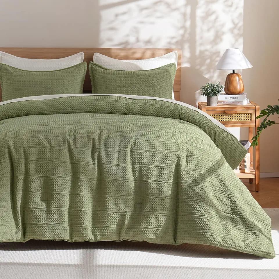 PHF Soft Waffle Comforter Set King Size- Comfy Breathable Waffle Weave Comforter with 2 Pillow Shams, 3 Pieces Less Snagging Lightweight Textured Bedding Set for All Season, Olive Green