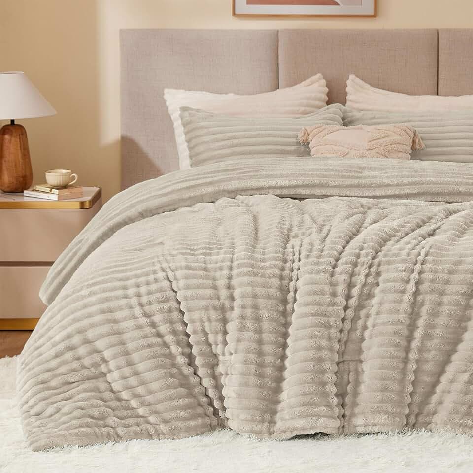 BEDELITE Fleece King Comforter Set, Fluffy Bed Set, Linen