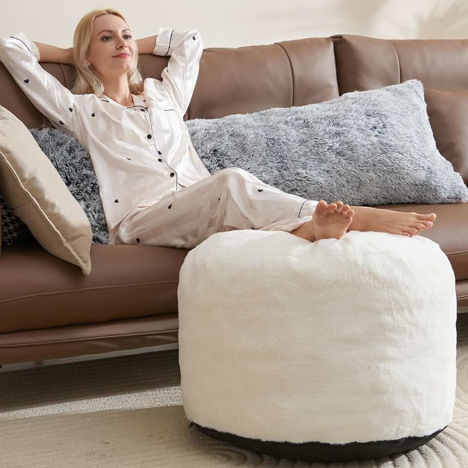 WSOFRLAC Poofs Ottomans Foot Rest,Small Beige Ottoman Foot Stool,26x18in