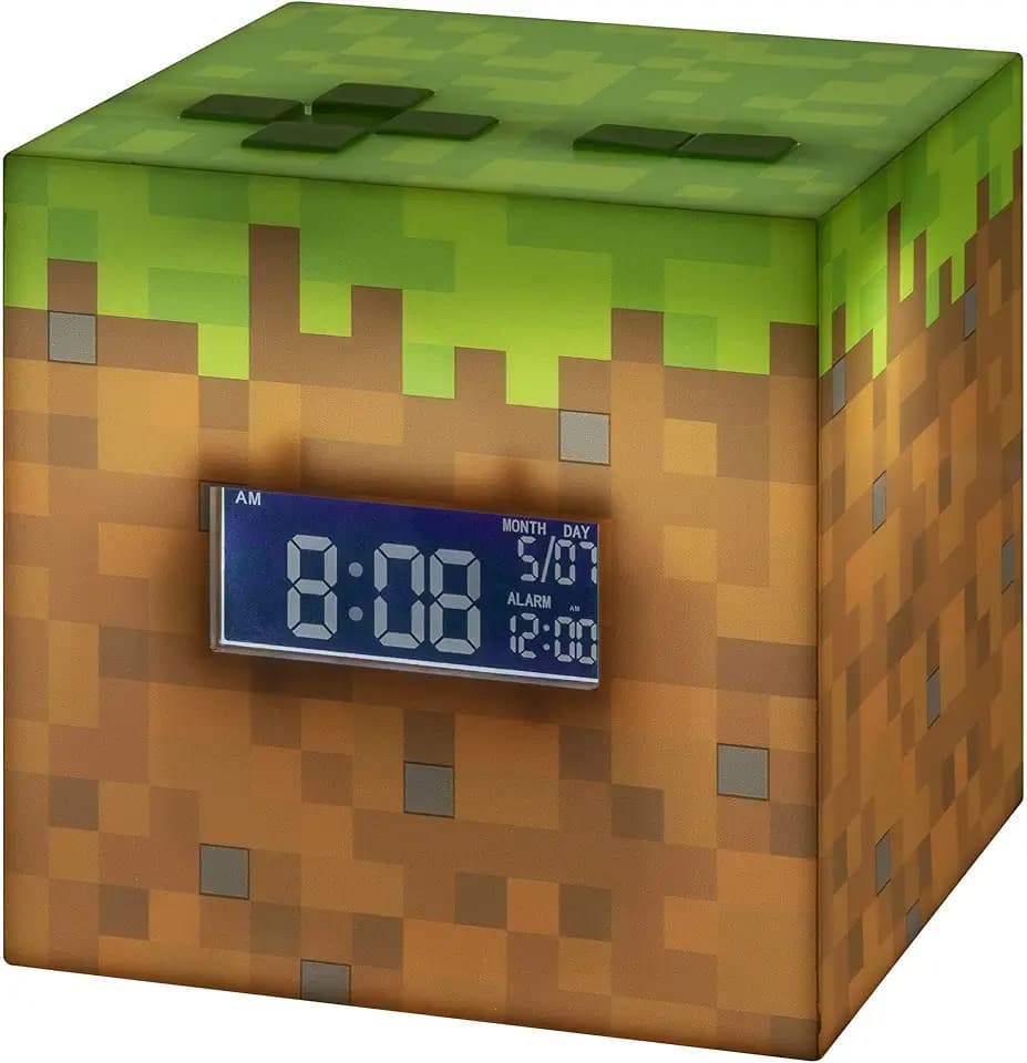 Paladone Minecraft Grasblock Digitaler Wecker - Offiziell lizenziert, Leuchte, spielt offizielle Spielmusik, Schlafzimmerdeko für Minecraft-Gamer