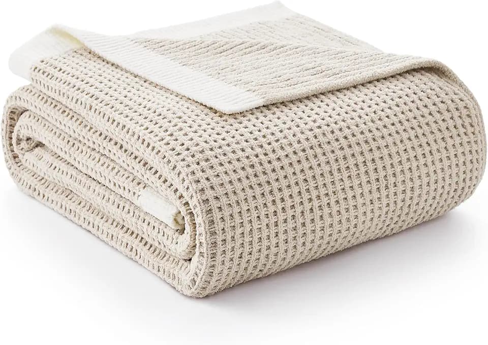 Amélie Home Chenille Throw Blanket, Soft Cozy Waffle Throw for Couch & Sofa, Warm Yet Lightweight, Breathable All-Season Throws for Women Men, Housewarming, Birthdays, 50"x60", Beige