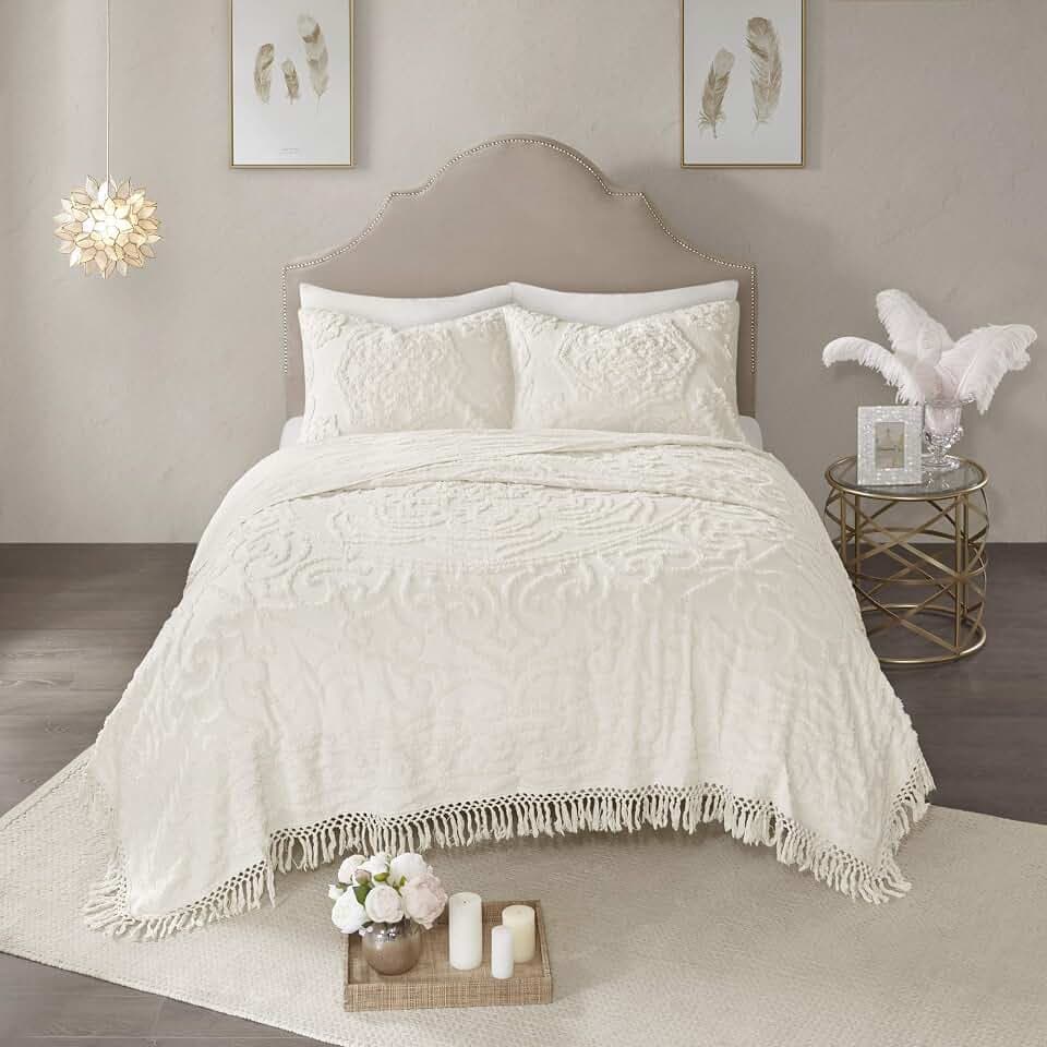 Madison Park Chenille Tufted Off-White King Cotton Quilt Set, 3pc