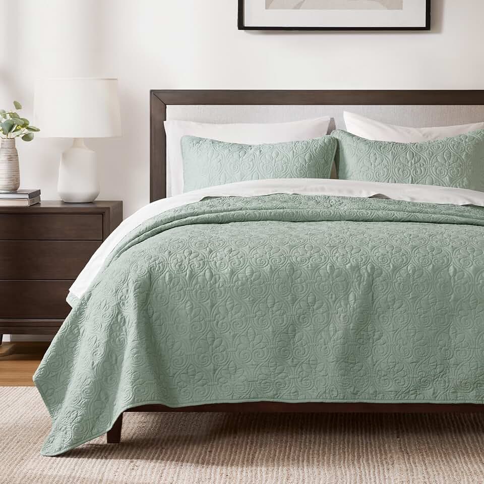 Madison Park Luxurious Cotton Damask Quilt Set, 3PC Full/Queen Bed Set