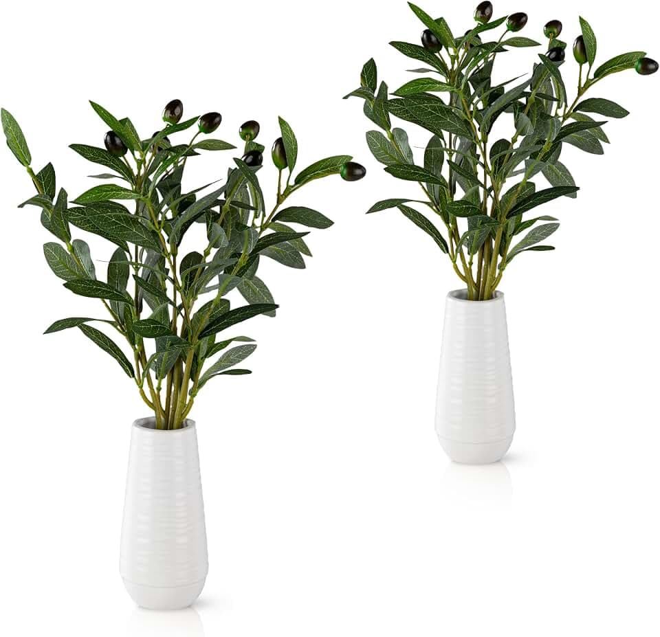 PASCH® 2er Set Olivenzweige künstlich in weißen Keramikvasen (34cm): Realistische künstliche Zweige Deko | Dekozweige | Kunstblumen im Topf | Künstliche Blumen im Topf: Olivenzweig | Kunstzweige
