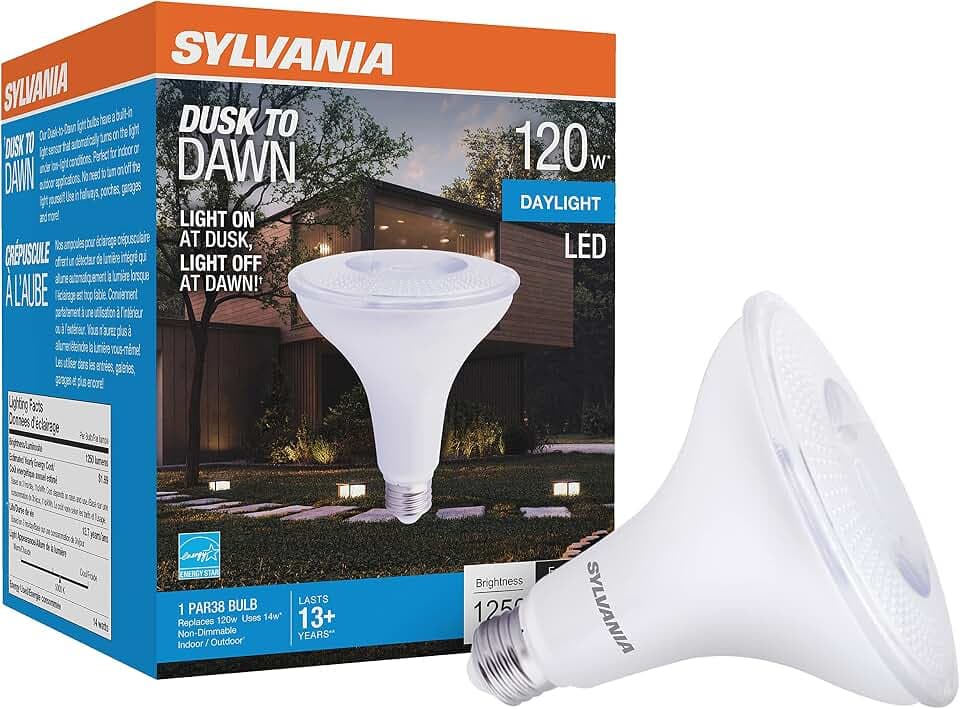 Sylvania Dusk to Dawn PAR38 LED Light Bulb with Auto On/Off Light Sensor, 120W=14W, 1250 Lumens, 5000K, Daylight - 1 Pack (41363)