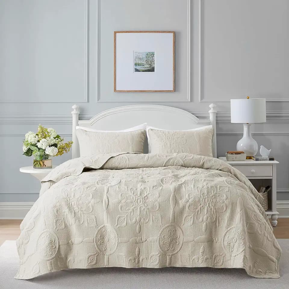 Light Beige Damask Quilt King Size Bedding Sets with 2 Pillow Shams, Boho Bedspread Lightweight Soft Farmhouse Vintage Bohemian Coverlet Retro Jacquard Pattern Bed Cover for All Season, 3 Pieces