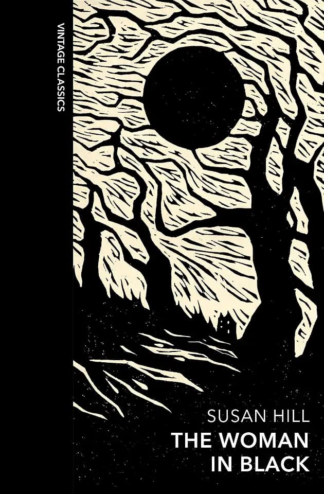The Woman in Black and Other Ghost Stories: The definitive Gothic classic ghost story and four further haunting tales (Vintage Quarterbound Classics)