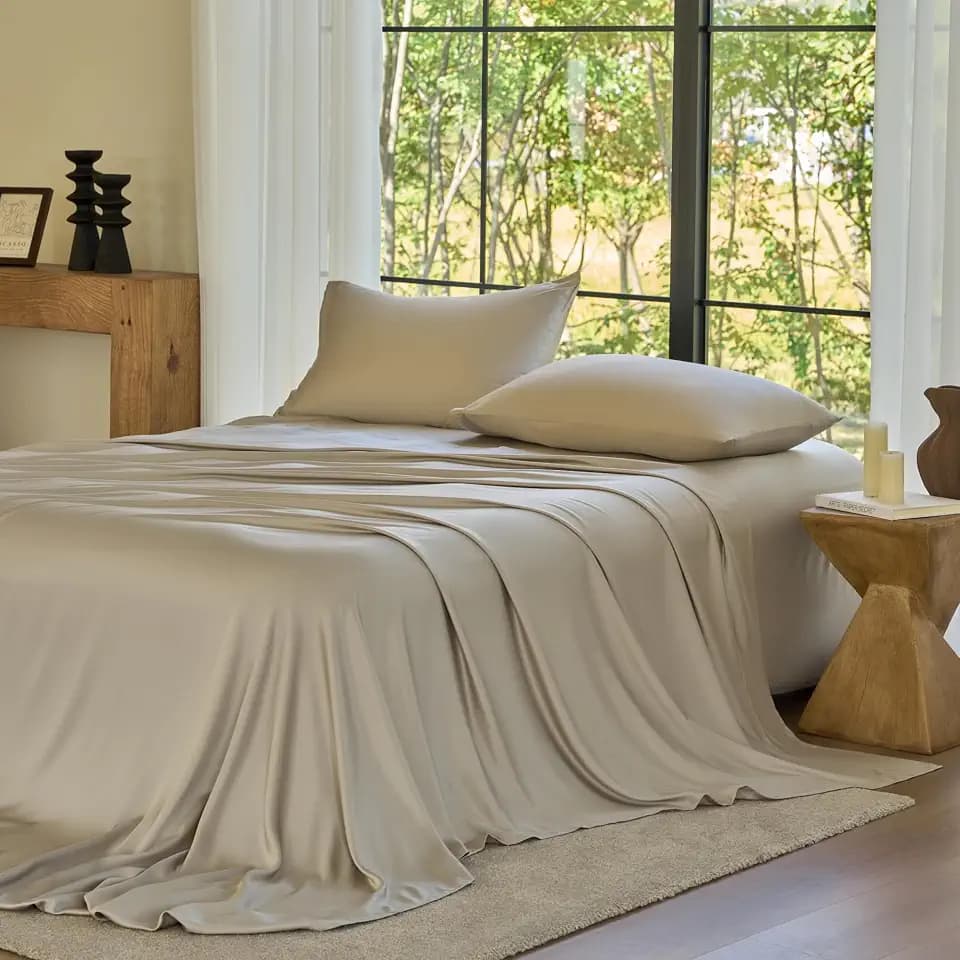 DOZ Sheet Set, 100% Viscose derived from Bamboo, Organically Grown, Buttery Soft, Cooling Sheets, High GSM, Deep Pockets - 4 Piece - 2 Pillowcases 1 Fitted Sheet 1 Top Sheet (Fog, Queen)
