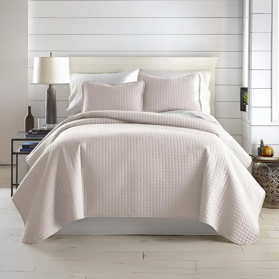 Oversized King Quilt Bedding Set with 2 Quilted Pillow Shams, Natural Beige