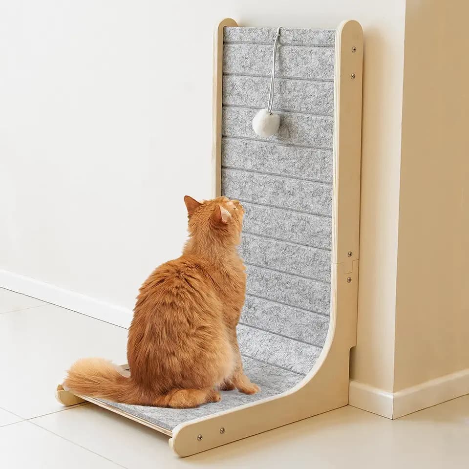 PETKARAY Felt Cat Scratcher, Vertical Cat Scratching Pad, Scratch Resistant Couch Carpet Scratcher, Slot-Free Scratch Board with Toy Ball, Light Grey
