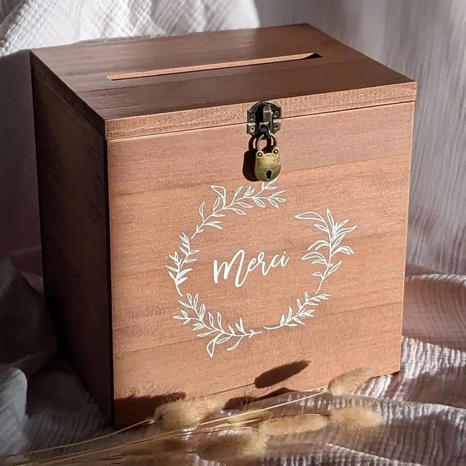 Urne aus Holz "Merci" mit Schloss – Sturmhaube aus Holz "Merci" – Gastgeschenke für Ihren Honigmond – Hochzeits-Urne aus Holz – Geburtstag (dunkles Holz)