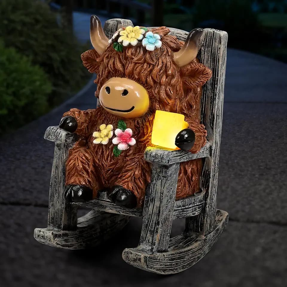 Miniature Solar Highland Cow Gifts Outdoor Garden Statue for Mom