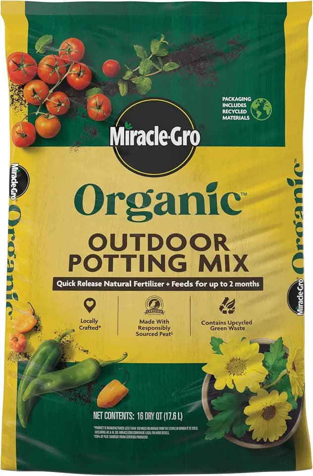 Miracle-Gro Organic Outdoor Potting Mix, 16 qt.