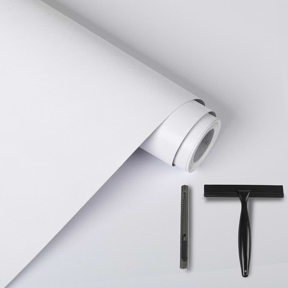 Alened Klebefolie Möbel Weiß Möbelfolie Selbstklebende Inklusive Toolkit | 90x500cm Matt Wasserfest Folie für Möbel Dekoration Wand, Küche Arbeitsplatte, Küchenschrank Dekorativ für Küchenmöbel