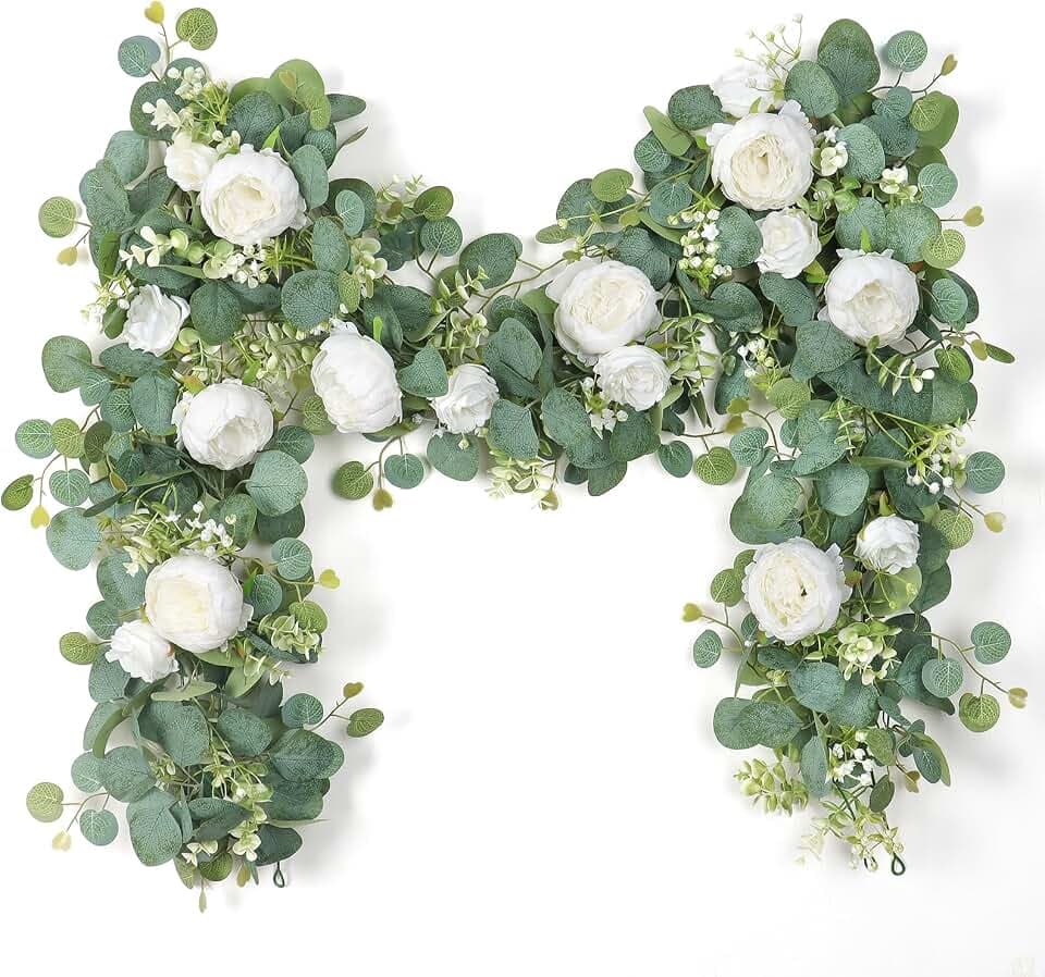 2 Stück Künstliche Blumengirlande Eukalyptus Girlande Vintage Gefälschte Blume Pfingstrose Rosenrebe Grün Dekorative Wandbehangpflanze für Hochzeitsbogen Türanordnung Partydekoration (Weiße)