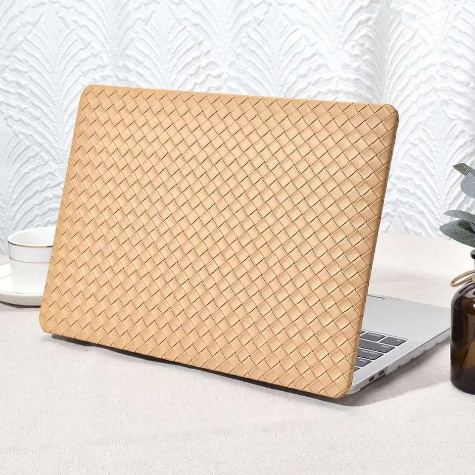 Seorsok Compatible with MacBook Pro 13 inch Case M2 2023-2021-2016 A2338 M1 A2251 A2289 A2159 A1989 A1708 A1706,Leather Plastic Hard Shell&Transparent Keyboard Cover,Brown Tartan PVC No Logo Cutout
