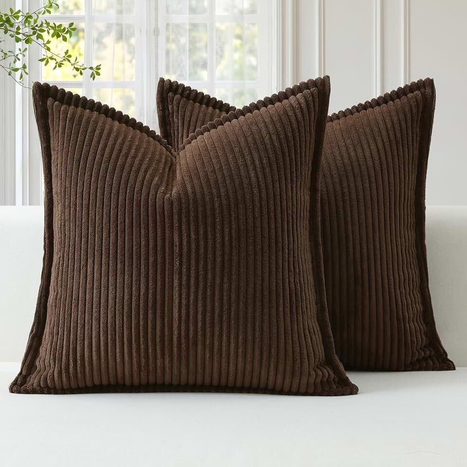 Sungeek 2er Set Kordsamt Kissenbezüge, Dekorativ Umwickelte Kante Zierkissenbezüge Weich Cord Kissenbezug Dekokissen Sofakissen Deko Kissenhülle für Schlafzimmer Wohnzimmer (60x60cm, Dunkelbraun)