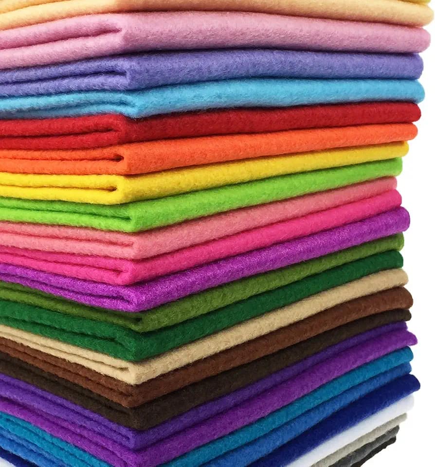 flic-flac 28 x dicke 1,4 mm weiche Filzstoffbögen, verschiedene Farben, Filzpackung, DIY, Basteln, Nähen, Quadrate, Vliesstoff, Patchwork (25 x 25 cm)
