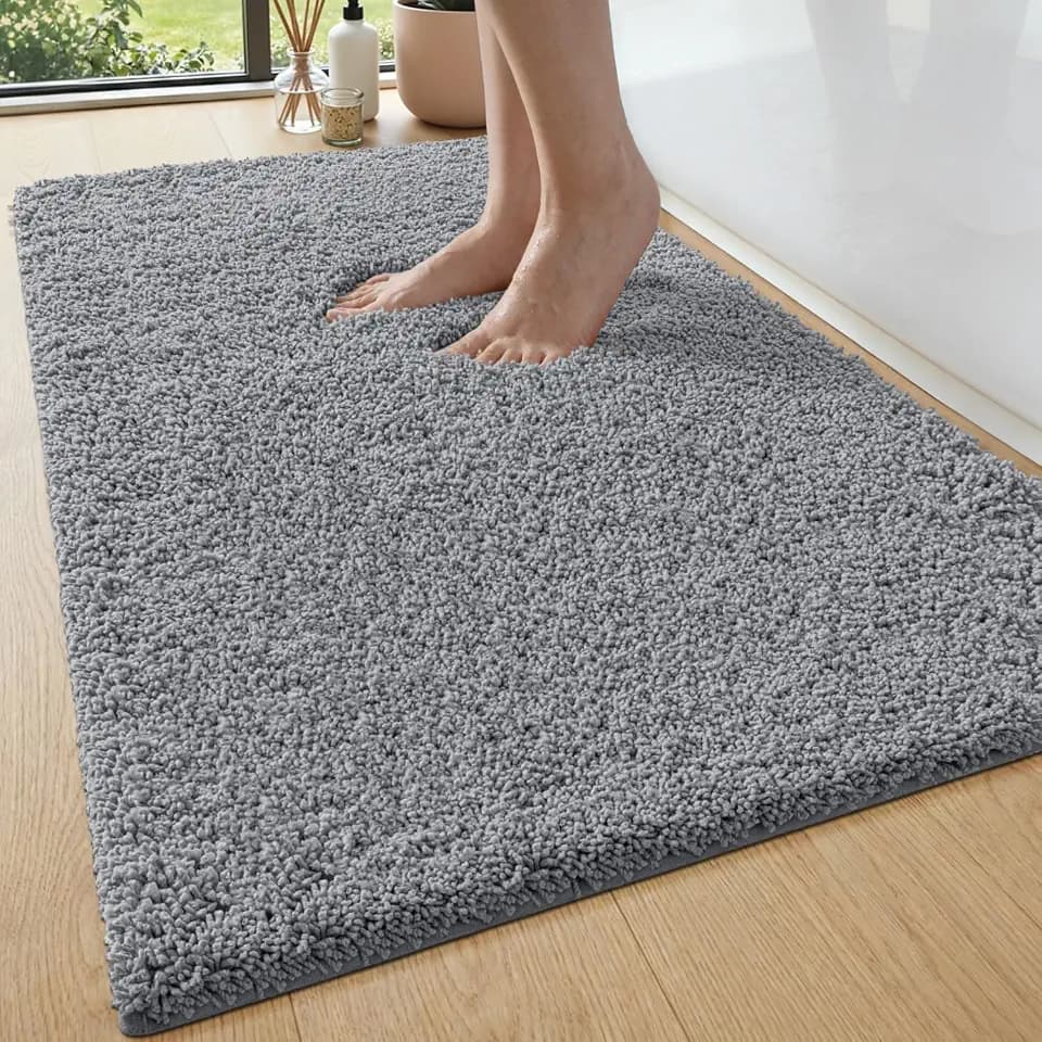 DEXI Badezimmerteppich 60 x 110 cm, Flauschige Badematte, Hellgrau