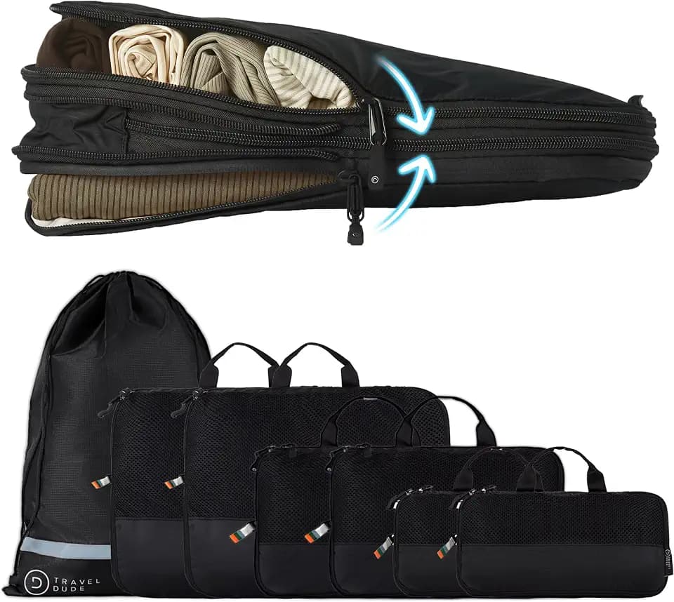 TRAVEL DUDE Packwürfel Set mit Kompression aus recycelten Plastikflaschen, Leichte Packing Cubes, Packtaschen Set für Rucksack und als Koffer Organizer, Zubehör (Schwarz, 7-teiliges Set)