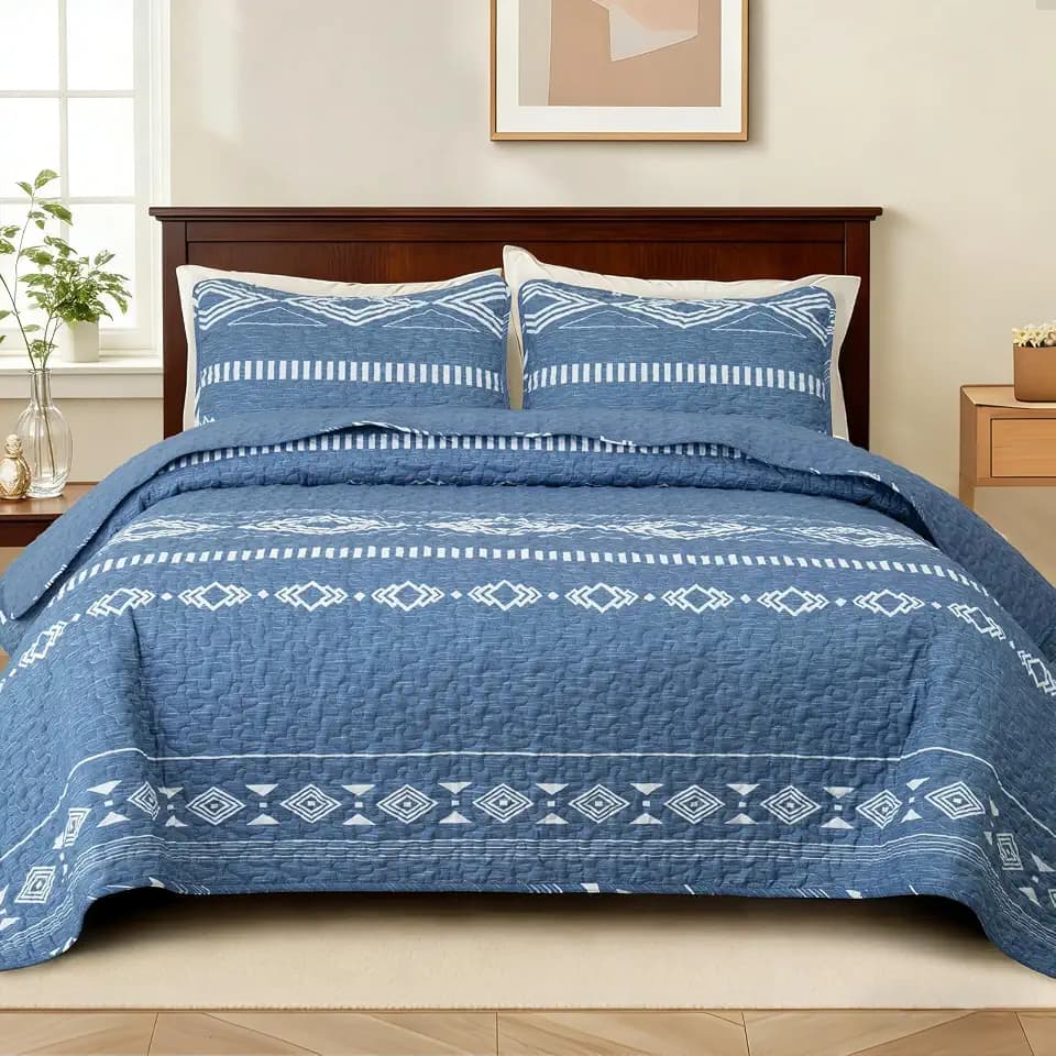 Whale Flotilla Reversible Blue Print Quilts Queen Size with 2 Pillow Shams