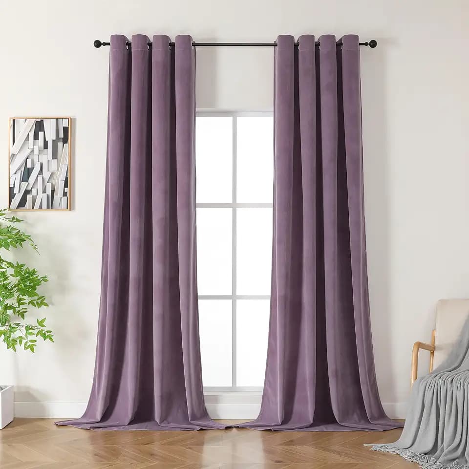 CUCRAF Samtvorhang mit Ösen 2er Set, blickdichte und lichtundurchlässige Vorhänge, H 245x B 140cm, luxuriöse wärmeisolierende Vorhänge für Wohnzimmer und Schlafzimmer (Hellviolett)