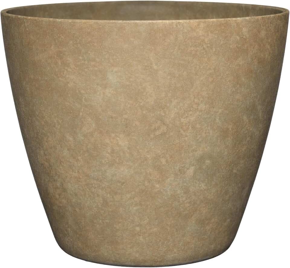 8" Vogue Planter in Earth