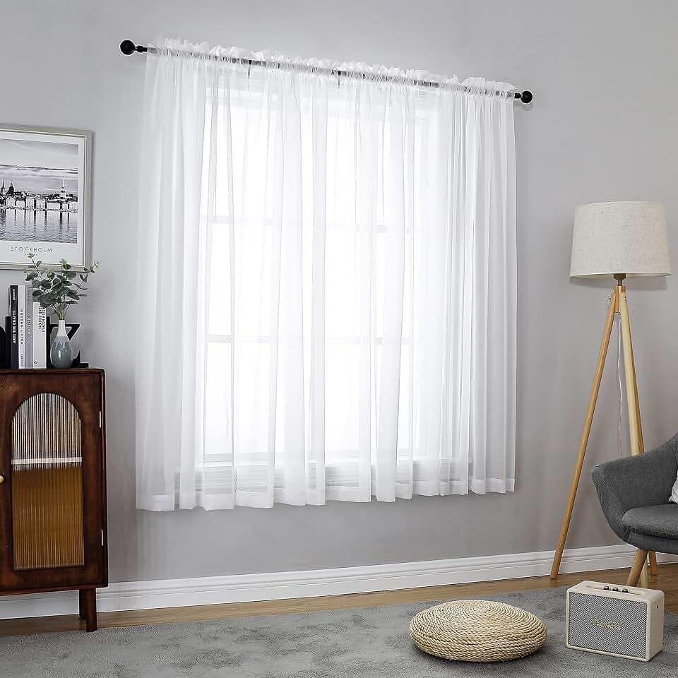 Chyhomenyc Weiße durchsichtige Vorhänge, 137 cm lang, 2 Paneele, Kurze Voile-Vorhänge für Esszimmer, kleine Fenster, Badezimmer, Wohnzimmer, Schlafzimmer, jeweils 106 x 137 cm (B x L), 2 Stück, Weiß
