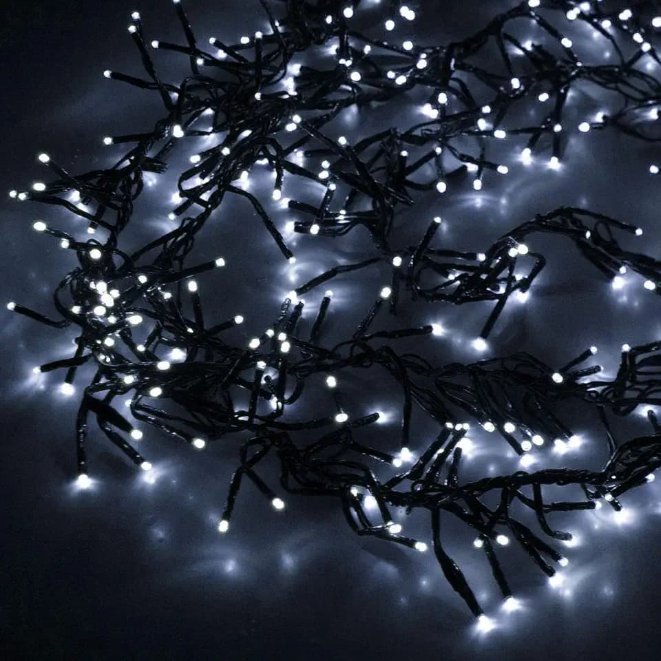 768 LED Cluster Lichterkette 5,6m Kaltweiß mit 8 Lichteffekten Innen und Aussen
