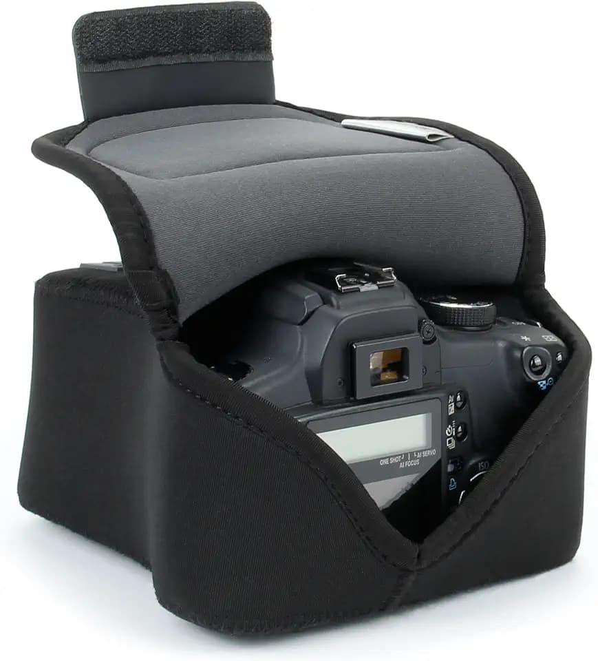 USA Gear Camera Sleeve (Medium) for Compact SLRs Compatible with Canon EOS R100 Nikon Z30 Sony ZV-E10, and more - Padded Neoprene DSLR Case with Zipper Accessory Pocket & Belt Loop (Black)
