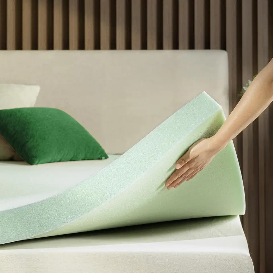 ZINUS 4 Inch Green Tea Memory Foam Mattress Topper, Pressure-Relieving Layer, Ideal for Back Pain Relief, Compact WONDERBOX Packaging, CertiPUR-US Certified, King