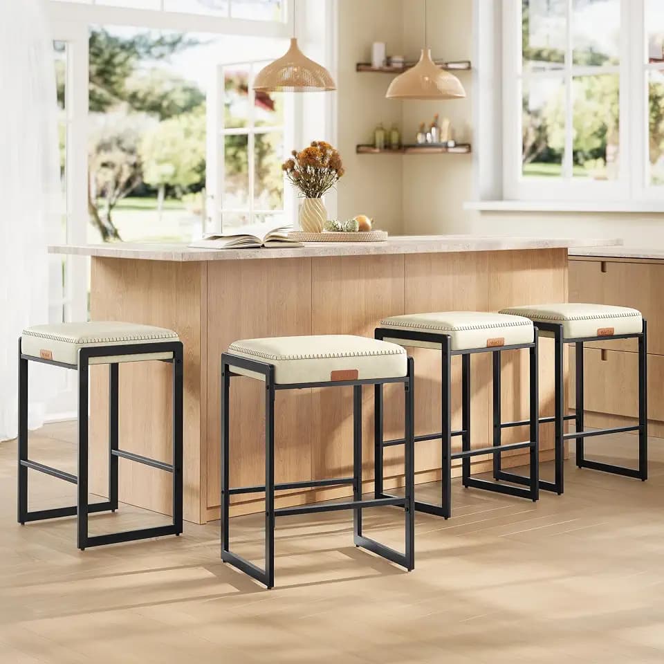 VASAGLE Bar Stools Set of 4, Counter Height, PU Leather, 26-Inch