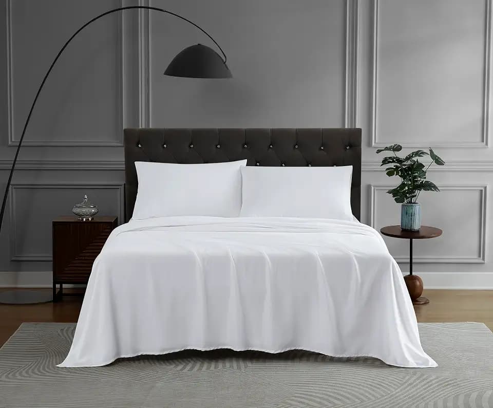 Snow White Twin XL Size Microfiber Sheet Set, 3-Piece Comfy Breathable & Cooling Bedding, Brushed for Softness, Deep Pocket Fits Up to 14", Oeko-TEX Certified, Easy Care by Linen Closet