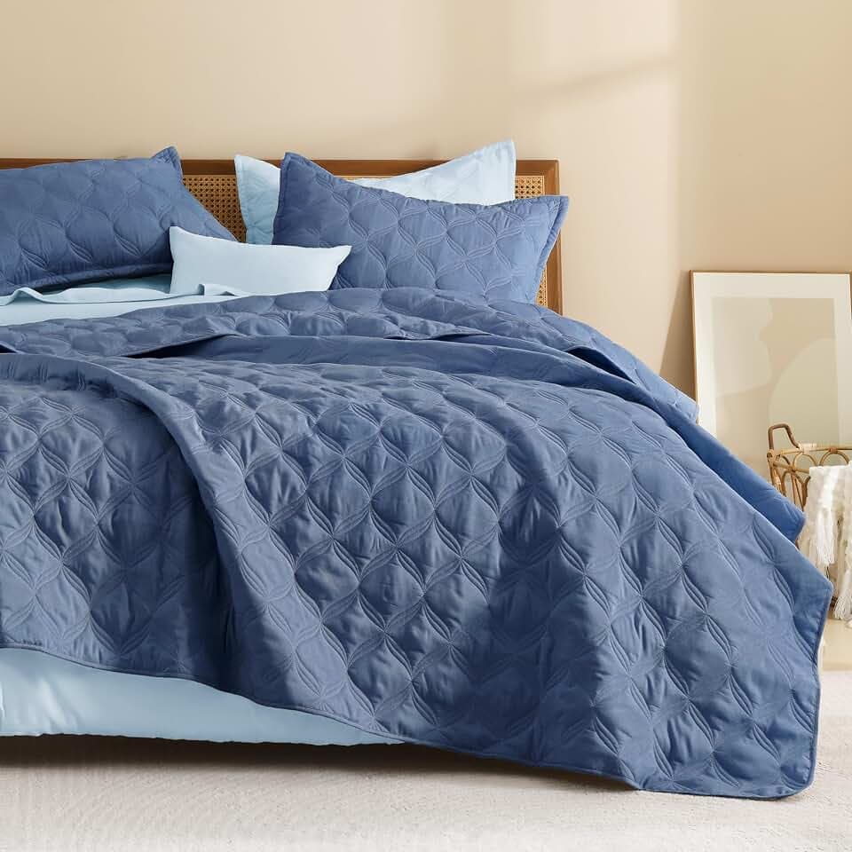 Litanika California King Quilt Bedding Set, 3 Pcs Ocean Blue Bedspreads Set